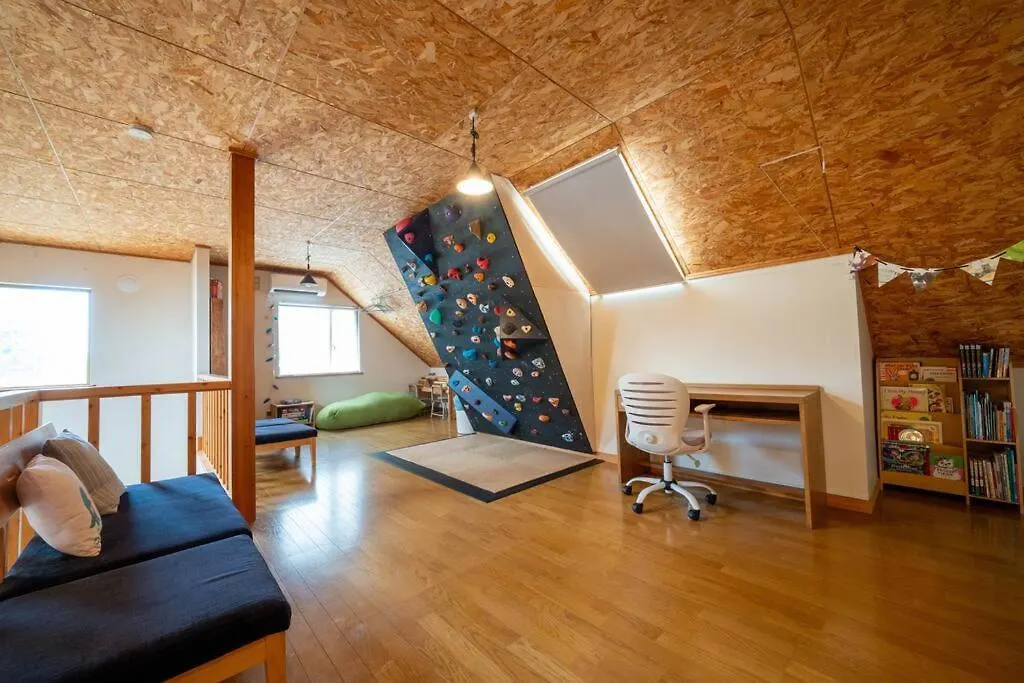 Ronin Lodge Furano 0*,  Japan